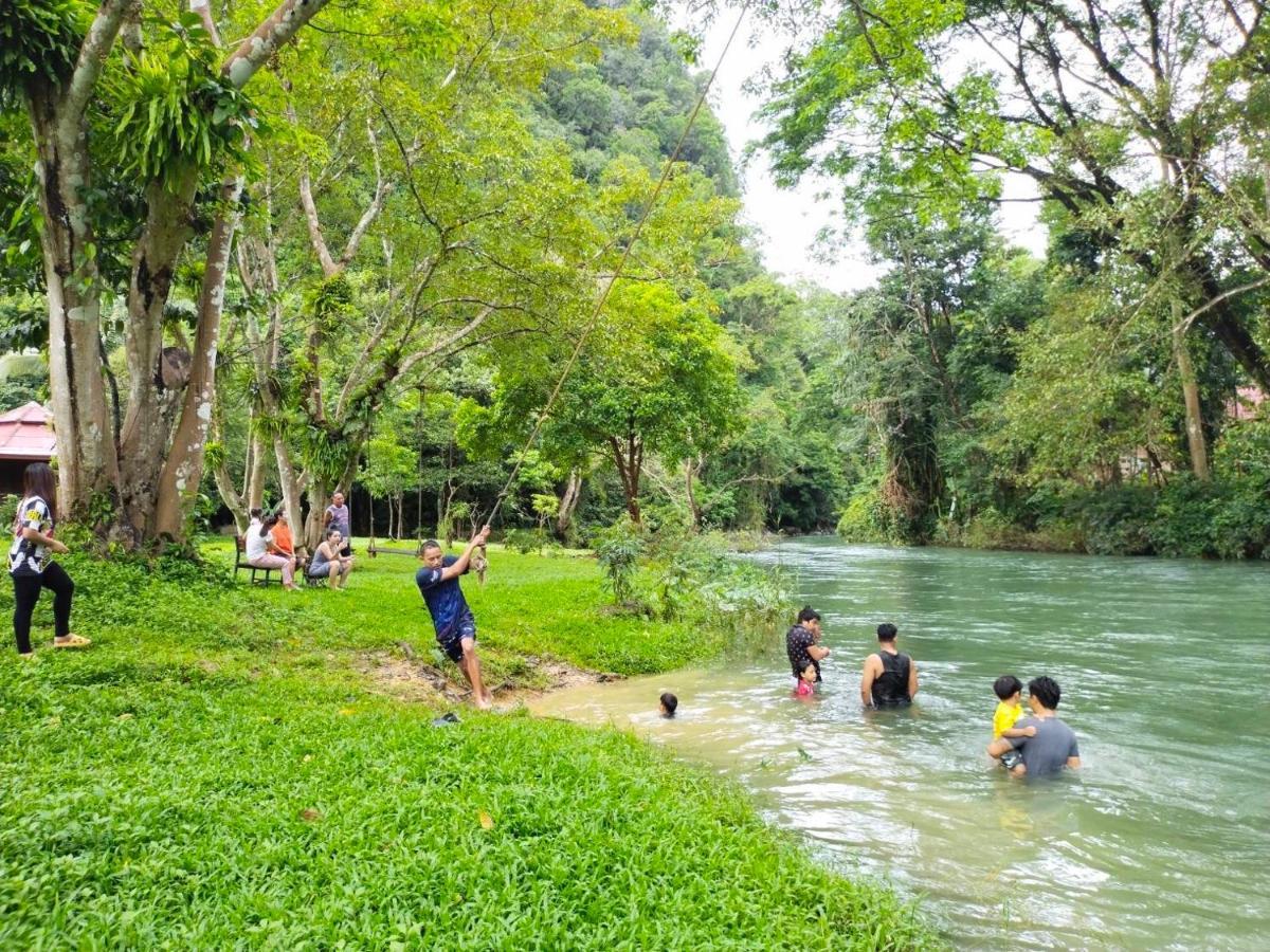 Khaosok Monkeys & River Camps Khao Sok National Park Exterior foto